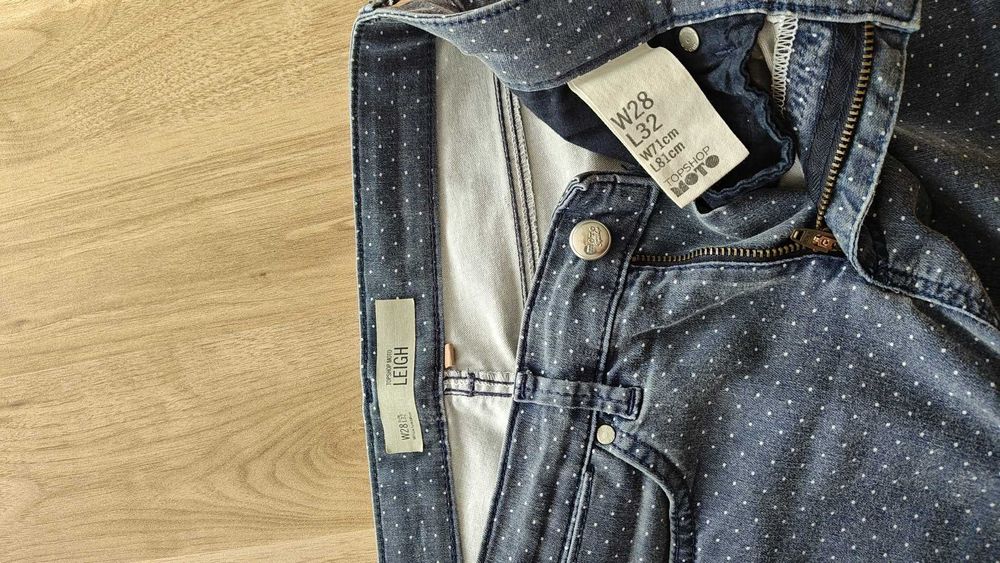 Jeansy damskie Groszki Mohito Leigh 28/32