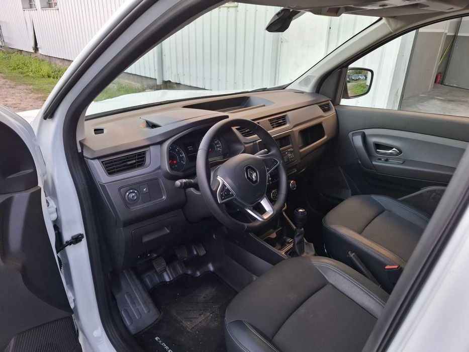 RENAULT EXPRESS 1.5 BLUE DCI ADVANCE (2 LUGARES) APENAS 39 MIL KMS NACIONAL DE 2023/12 (COM IVA DEDUTIVEL INCLUIDO)