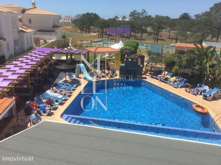 Oportunidade na zona de Sesmarias / Praia do Castelo, em Albufeira.