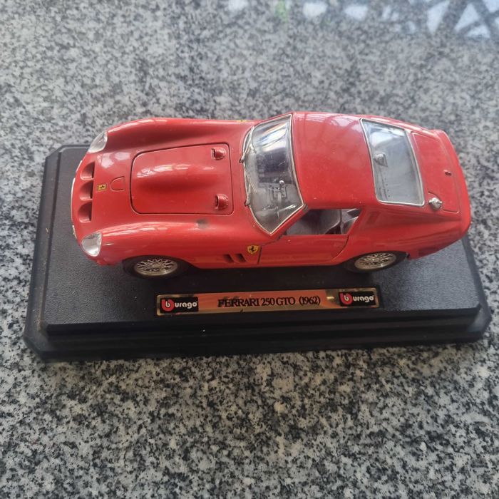 Carros de coleção Barugo