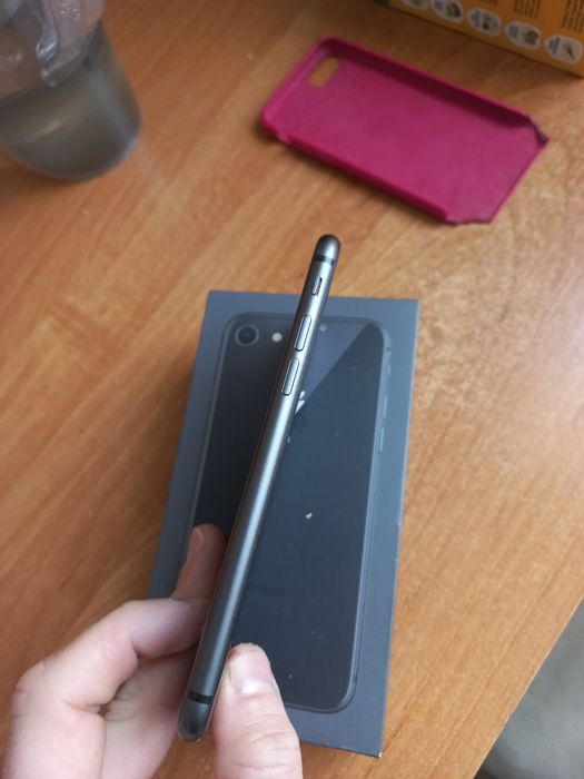 IPhone 8 64gb space grey