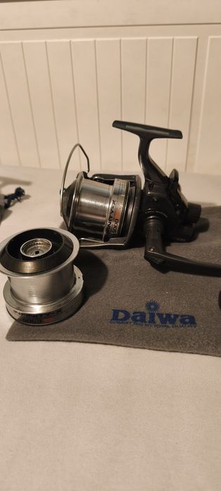 Kołowrotki DAIWA Infinity 5000 BR Wolny Bieg Szpule Zapasowe
