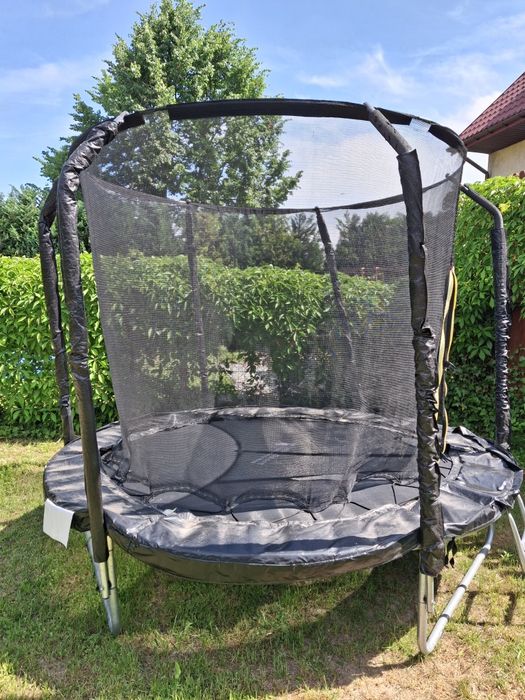 Trampolina dla dzieci