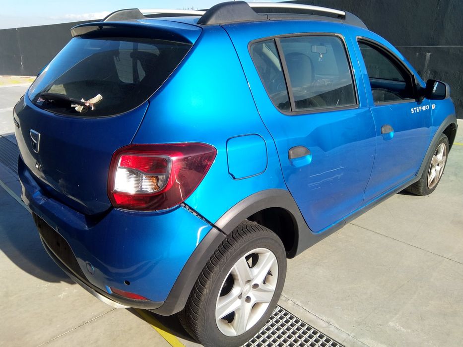 DACIA SANDERO II - 2016 - Para Peças