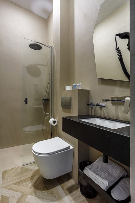 Номер з балконом Готель Літо Одеса є генератор та укриття