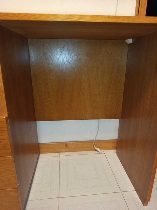 Secretaria em madeira de castanho