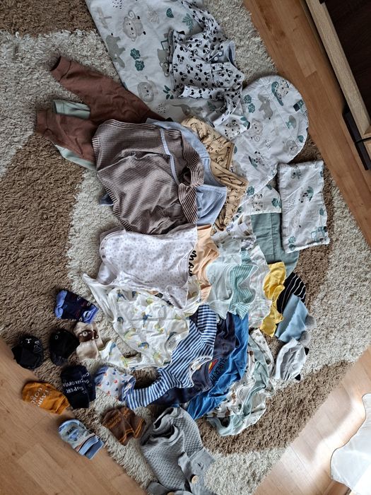 Paczka ubrań dla niemowlaka