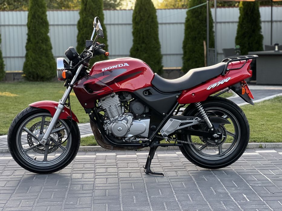 Honda CB500.