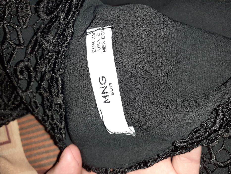 Vários vestidos novos