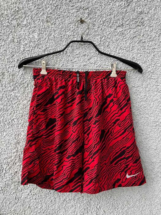 Шорти Nike ( S )