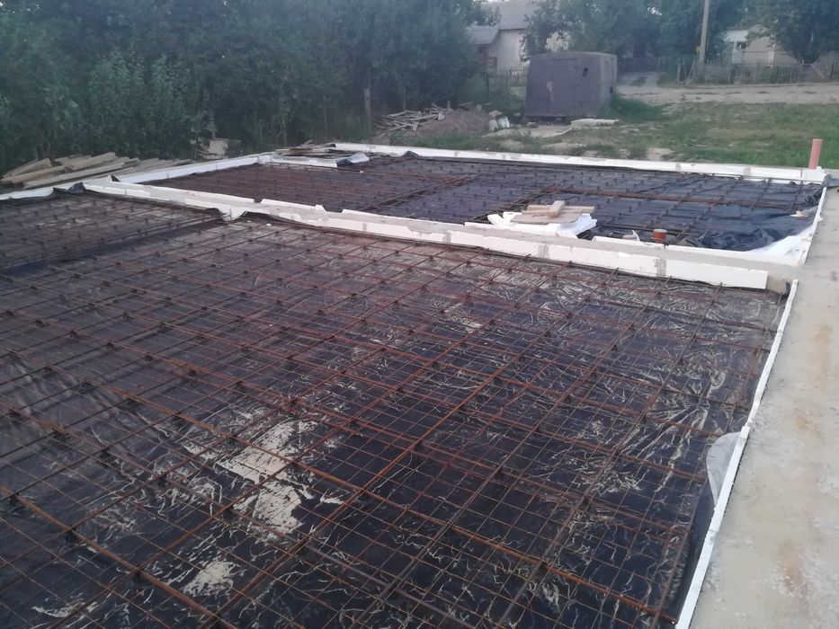Двоповерховий капітальний будинок