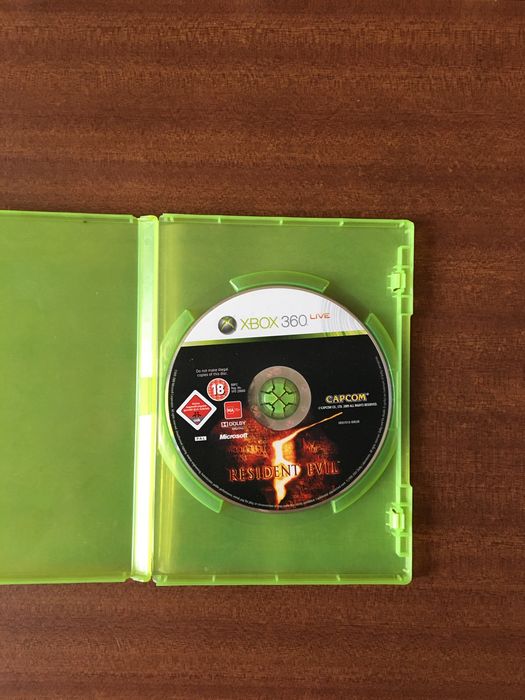 Resident evil 5 x box