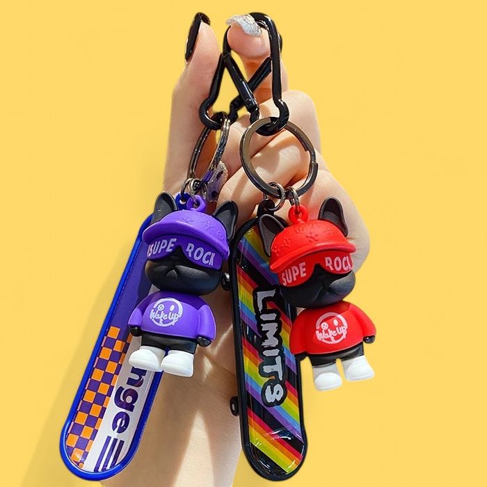 Трендовый Брелок для ключей собака со скейтом брелок Сноубордист