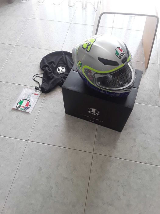 Capacete agv Rossi 46 (novo)