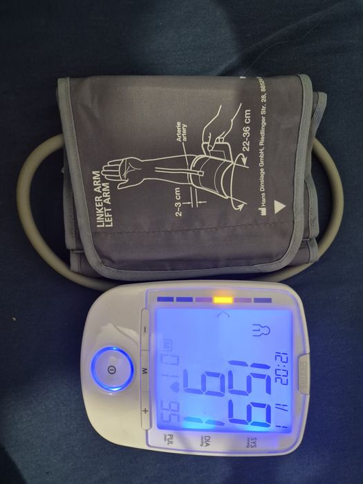 Ciśnieniomierz naramienny Sanitas
