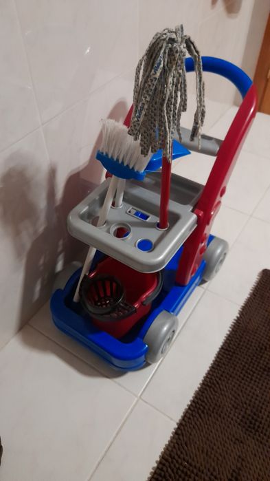 Carrinho Brinquedo de limpeza