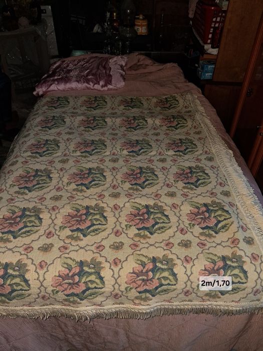 Colcha colorida casal