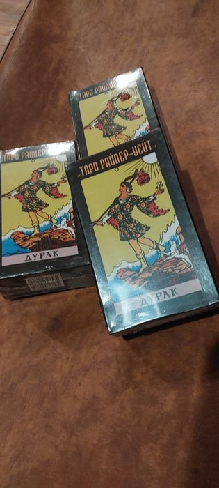 Karty tarota Uejta w języku rosyjskim