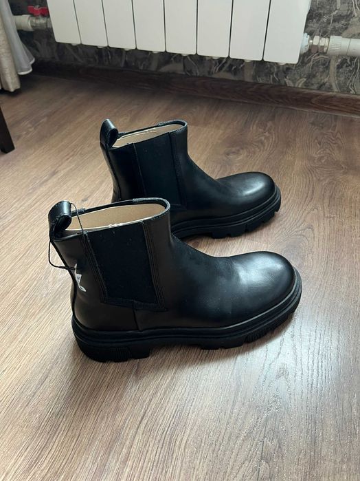 Черевики челсі Zara p. 43 нові
