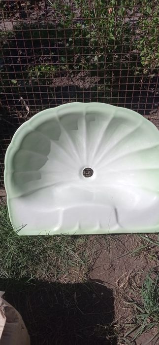 Раковина  ,умивальник  з ніжкою. Тюльпан.