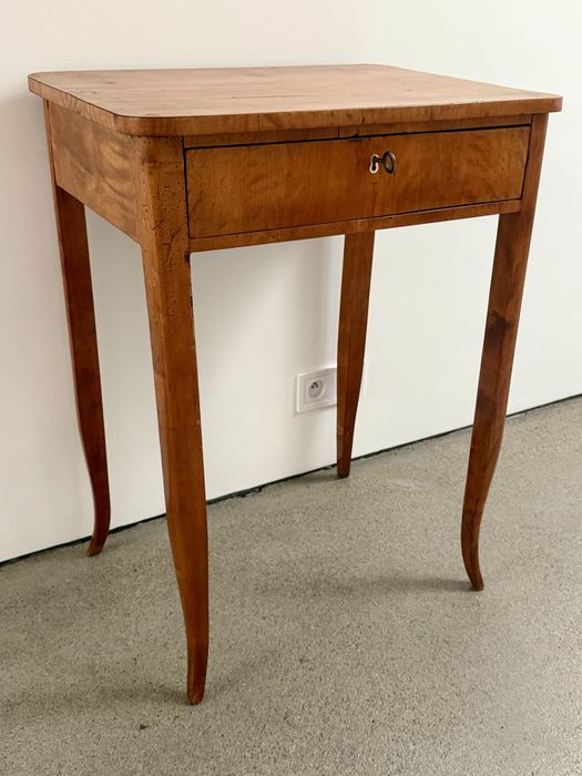 Wczesny Biedermeier ok. 1800-1820 Unikatowy Niciak Stolik Pomocniczy Czereśnia Drewno Owocowe Muzealna Klasa Rzemiosła Oryginalny Stan Zamek Klucz Top
