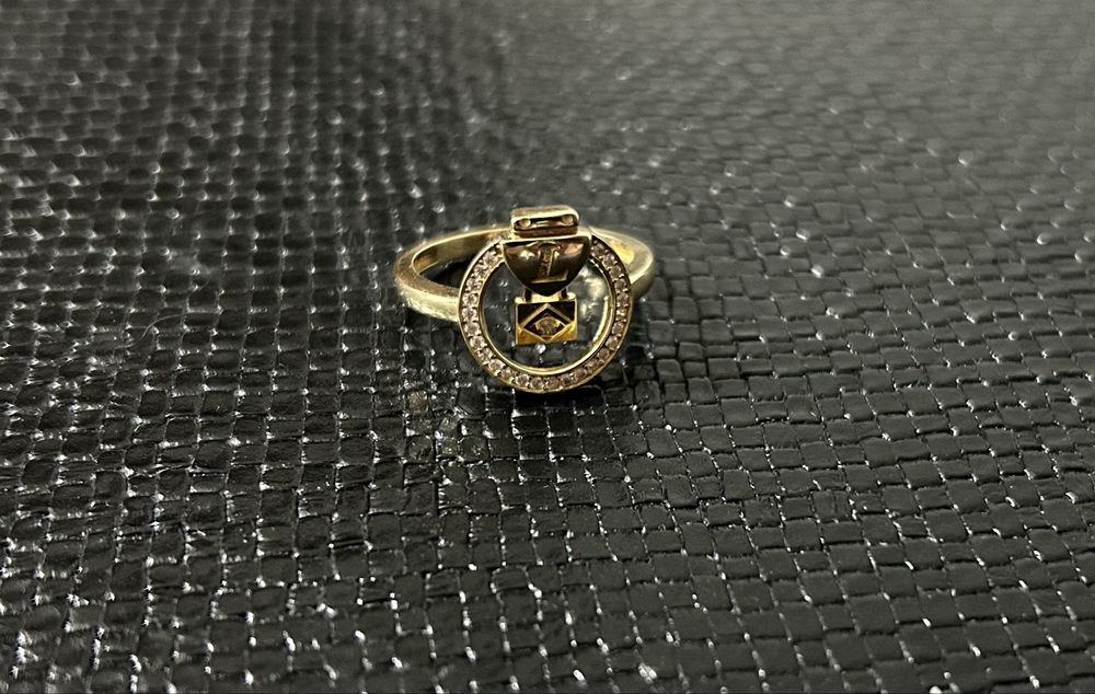 Złoty pierscionek rozmiar 17 zloto 585