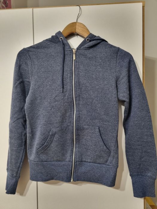 Bluza z kapturem zapinana na suwak. Roz. 36, atmosphera
