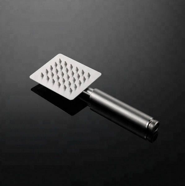 Душевая система MIXXUS из нержавеющей стали.