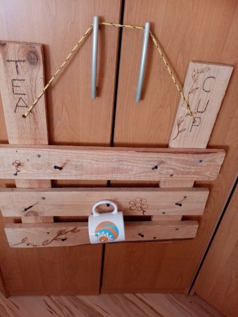 Wieszak na kubki handmade