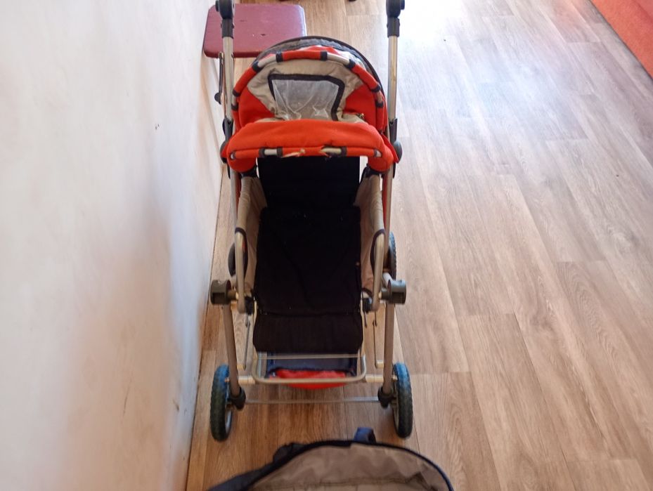 Коляска детская складывающаяся