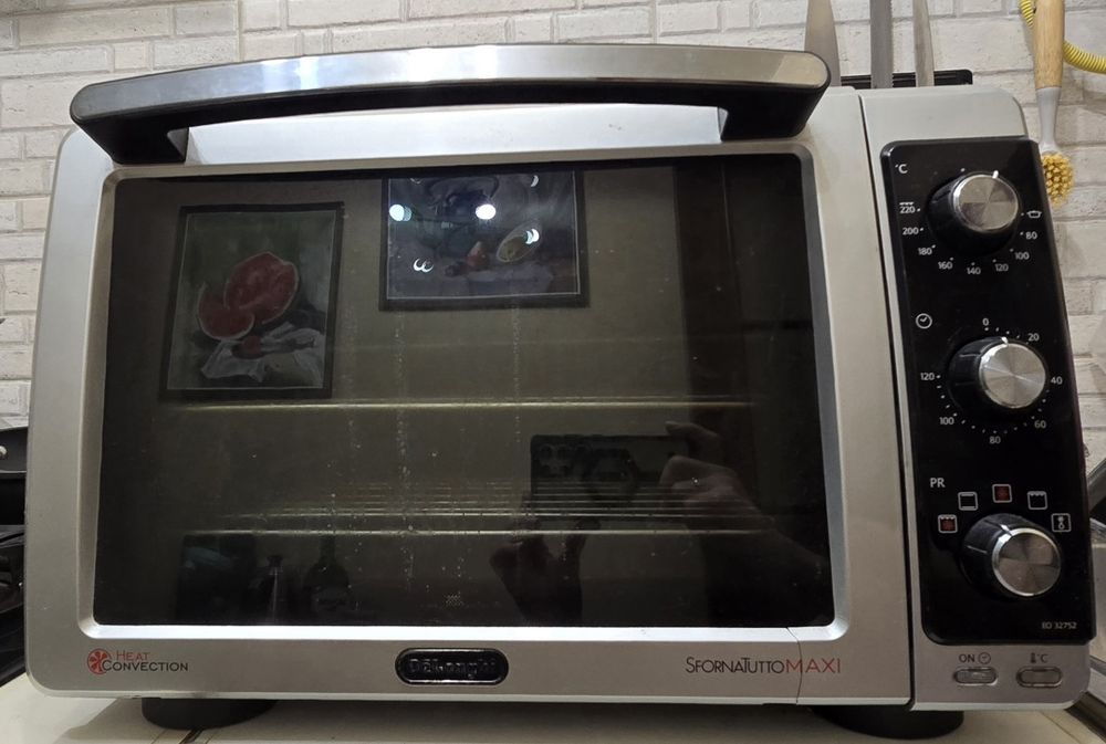 Електропіч DeLonghi EO 32752 BK Sfornatutto Maxi (Конвекція)