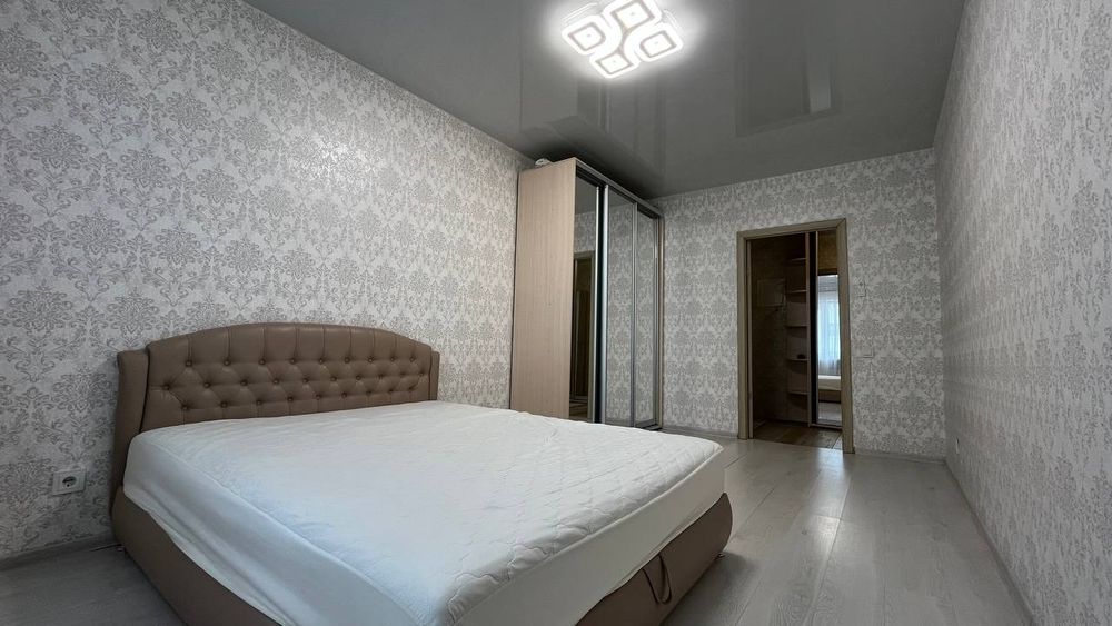 Продам простору 2к квартиру 62,5м2 в ЖК Парковий. Ремонт, меблі, є газ!