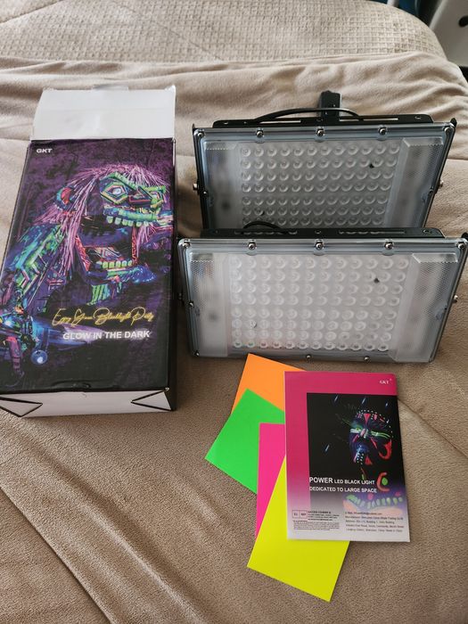 Luz negra glow in the dark