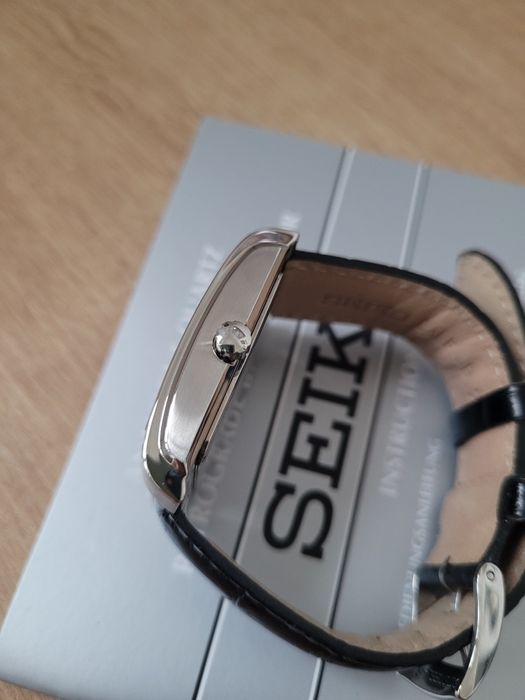 SEIKO SNT009P1 tank retrograde reverse panda NOWY