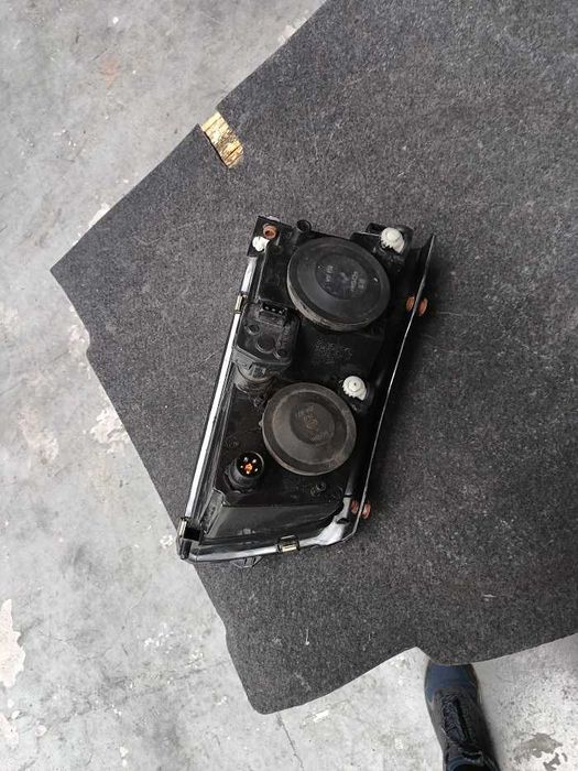 Lampa przednia lewa Vw Passat B5 97r