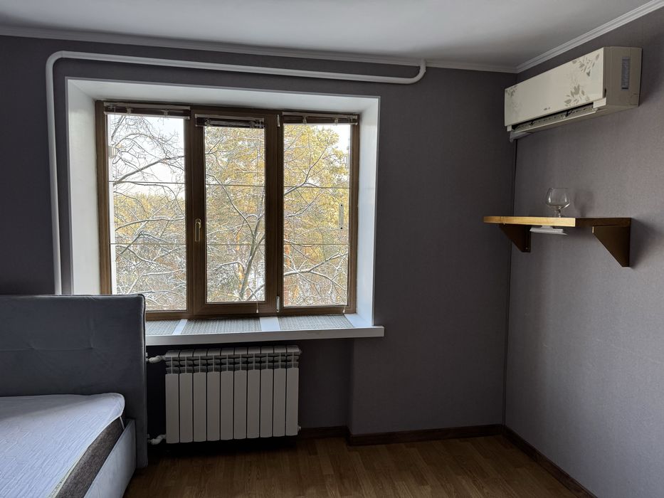 Оренда кімнати в гуртожитку Лісова