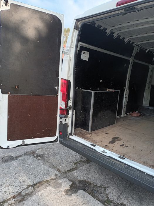 Samochod dostawczy Peugeot Boxer