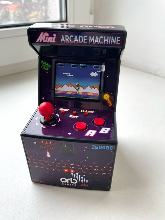 Новый портативный игровой мини-автомат от компании orb gaming
