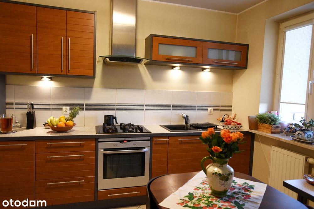 Ciche, wygodne, 3 lub 4 pokoje, 75,6 m², balkon, piwnica - Widok 2