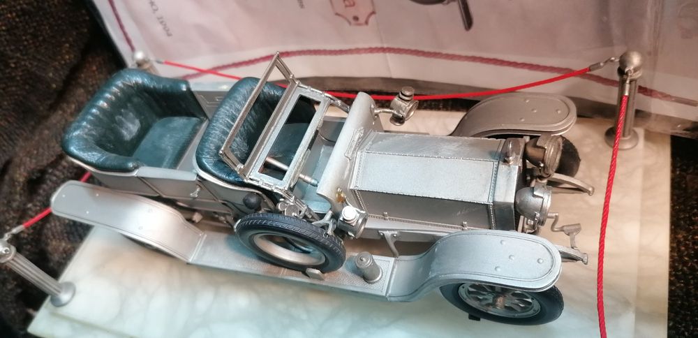 Rolls royce silver ghost série limitada  20 cms