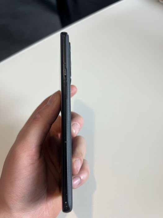 One plus 9 pro 5G 2sim