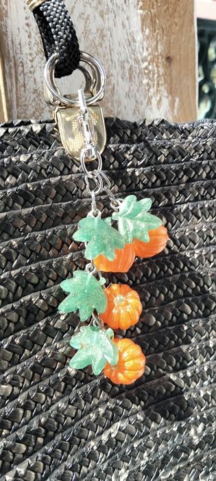 Bag charm artesanal abóborinhas