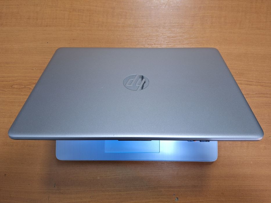 HP 14s-fq0053no HexaCore AMD Ryzen 5 4500U DDR4 16Gb SSD 512Gb