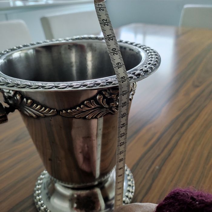 Balde de gelo em casquinha de prata