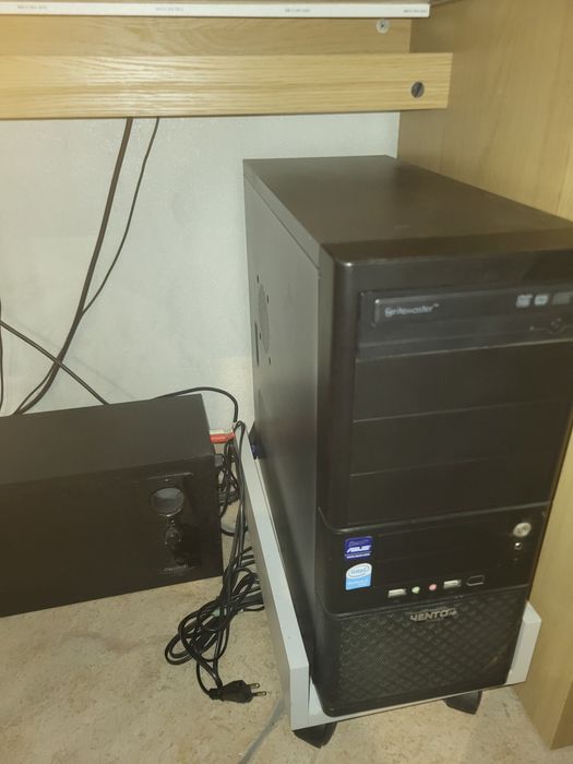 Стаціонарний ПК з монітором Asus 23" б/в