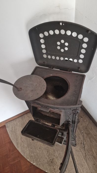 Salamandra de ferro fundindo