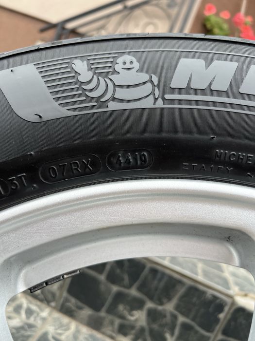 Колеса в зборі 5х114,3 r17 зима 225/65 Sorento SantaFe Tucson Qashqai