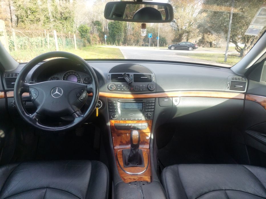 Mercedes E220 Elegance478726558455572484