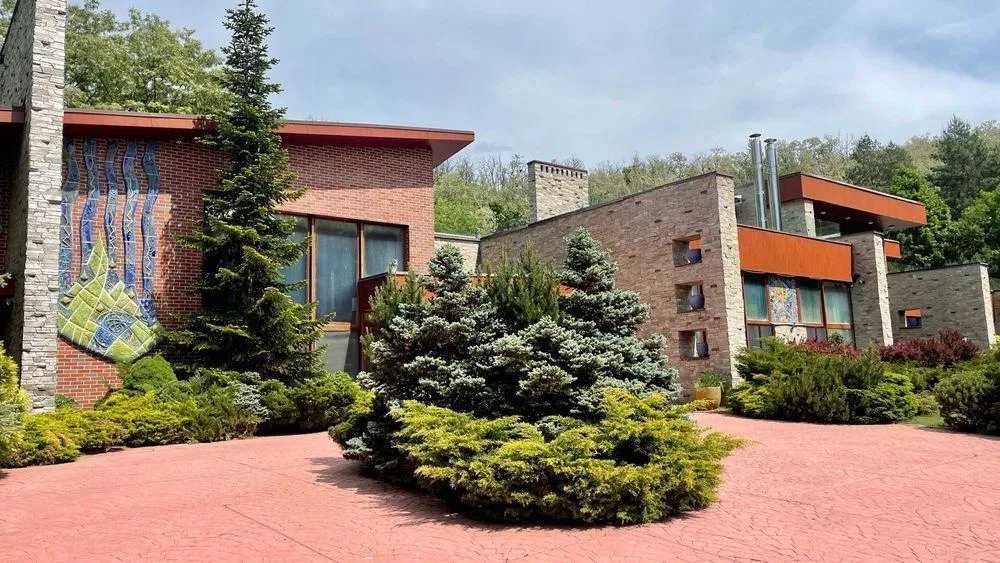 Неймовірний будинок резиденція 1200м2 Нові Безрадичі Обухівський