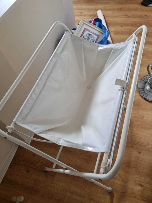 Banheira Bebé Dobrável - Metal Branco - Tecido Impermeável Âncoras